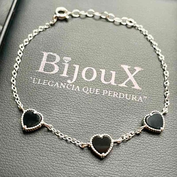 Pulsera en plata tres corazones