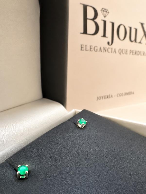 Topo plata mariposa esmeraldas 2mm