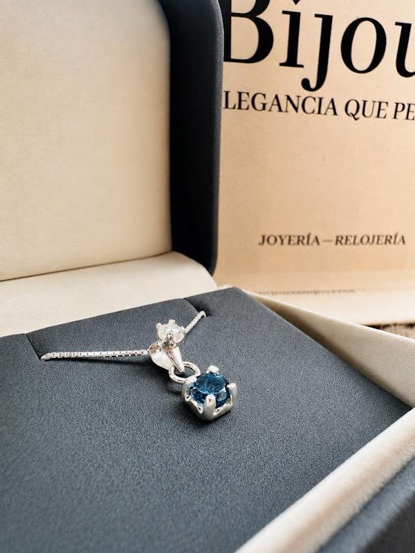 Dije plata Diamante y Topacio London Blue